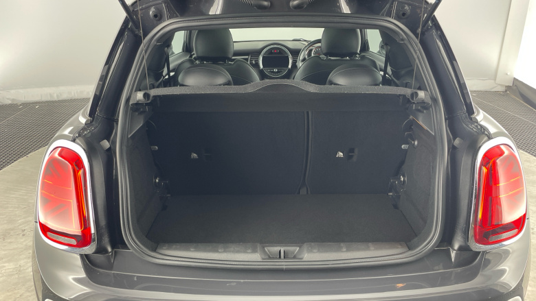 MINI Hatchback 2.0 John Cooper Works 3dr Auto Petrol Hatchback